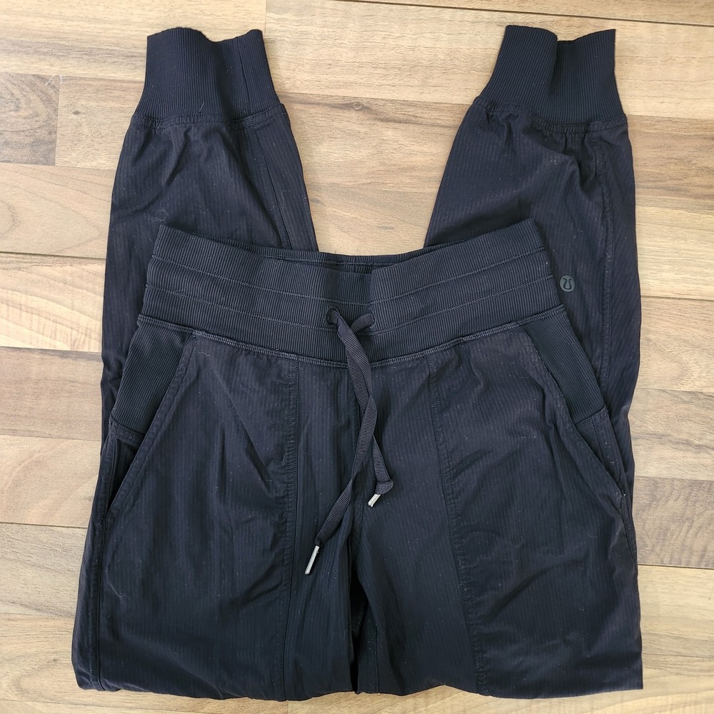 Lululemon Dance Studio Mid-Rise Joggers 7/8 Length Black Size 2
